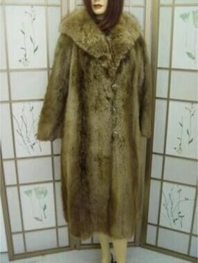 $PRE-OWNED  BEAVER FUR COAT WOMEN  WOMAN SZ 4-6